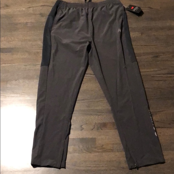 new balance joggers grey